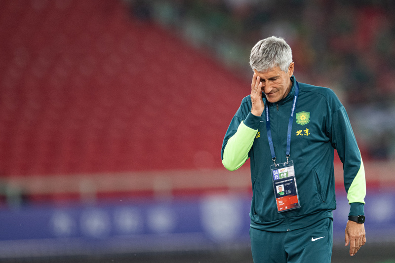 的继任者, CBzoG, 蓉城四支争